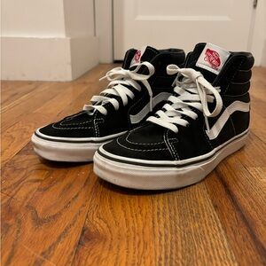Black Vans Sk8-Hi sneaker